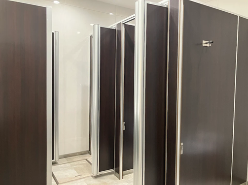 【安心の設備】複数のトイレを完備